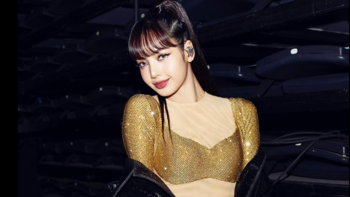 blackpink-lisa-announces-comeback-song-rockstar-check-release-date-kpop